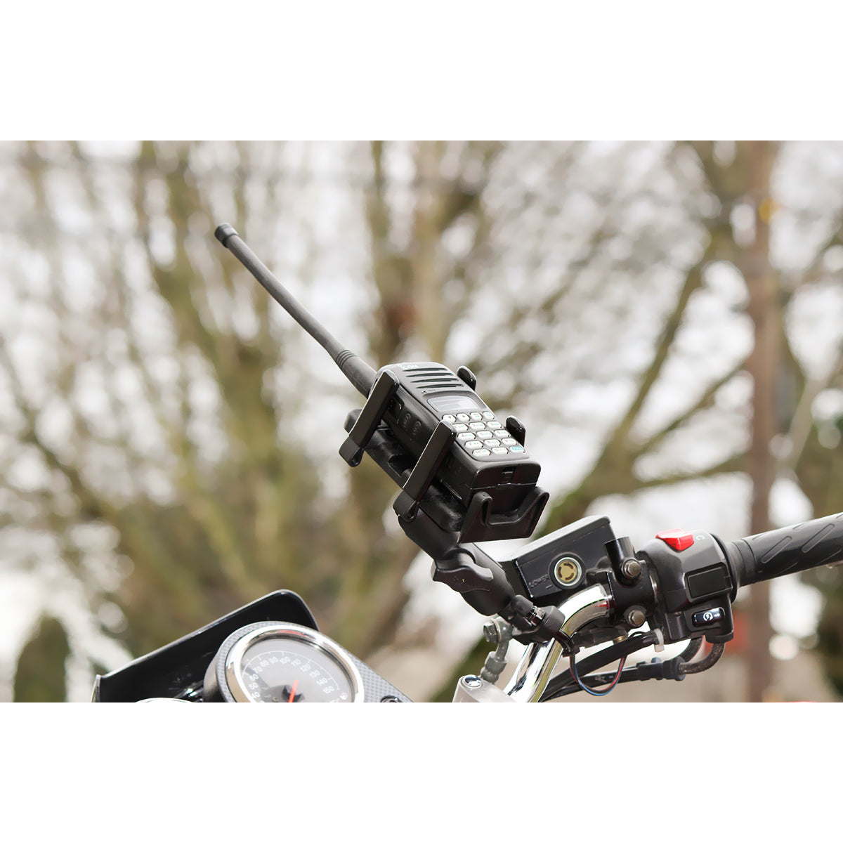 RAM Handlebar Mount w Finger-Grip Phone Holder (RAM-B-149Z-UN4U)