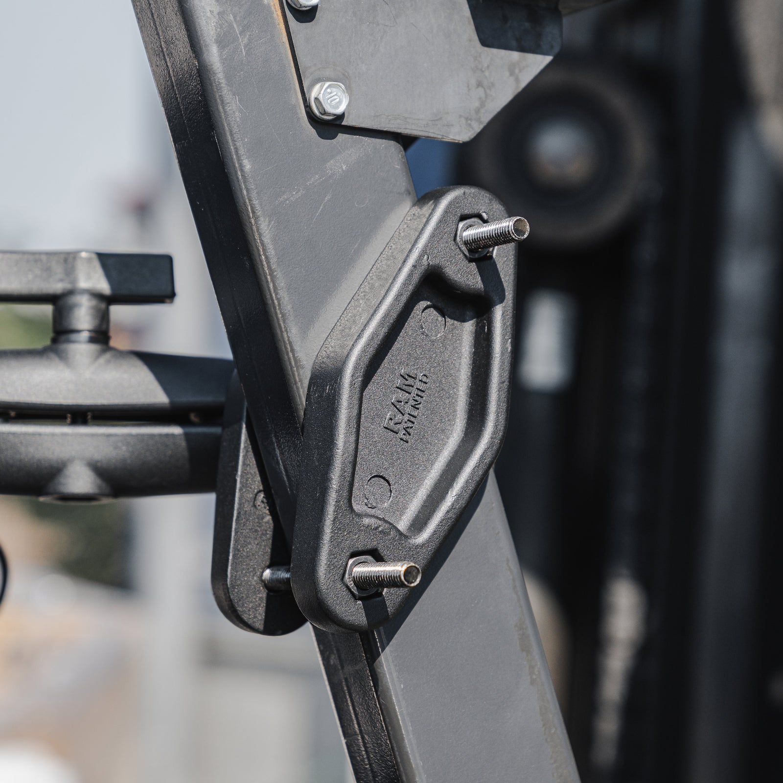 RAM D Size Aluminium Square Rail Clamp 4" (RAM-D-247U-4)
