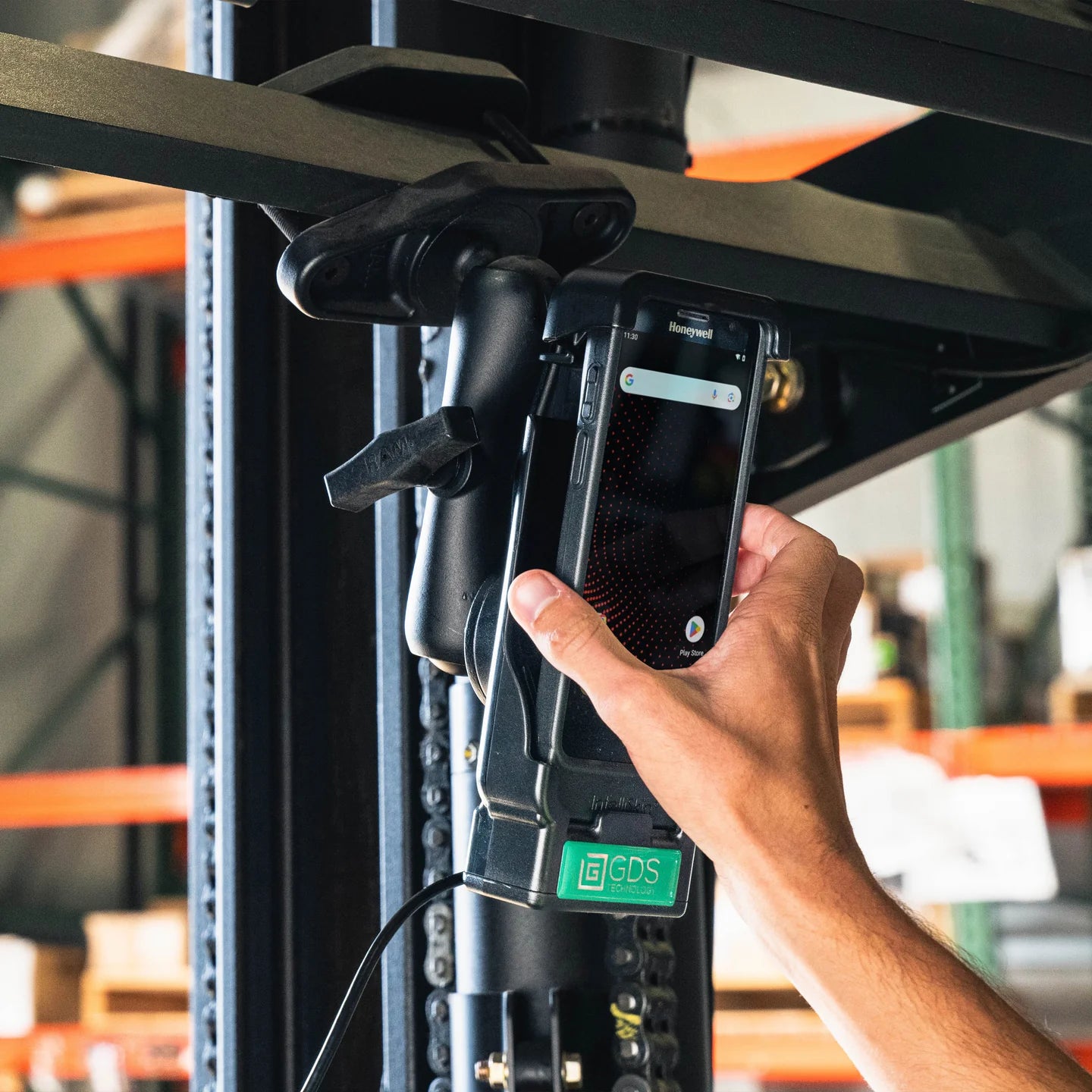 RAM GDS Powered Locking Vehicle Dock for Honeywell CT37 with IntelliSkin® (RAM-GDS-DOCKL-V15-CU)