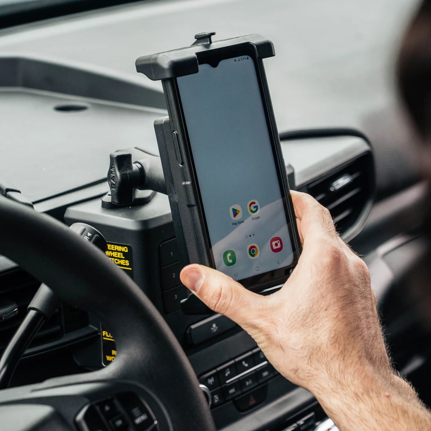 RAM Quick-Grip Pro XL Phone Holder with Ball (RAM-HOL-PD7BU)