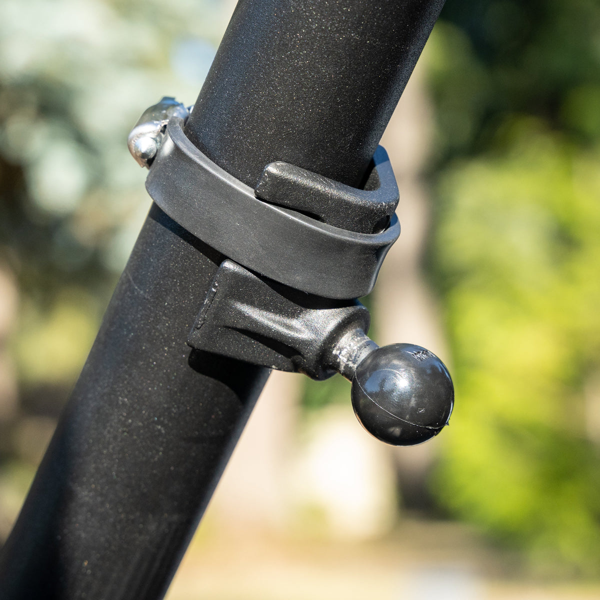 RAM V-Shape Base w 1" Ball for Rails &amp; Yokes (RAM-B-108BU)