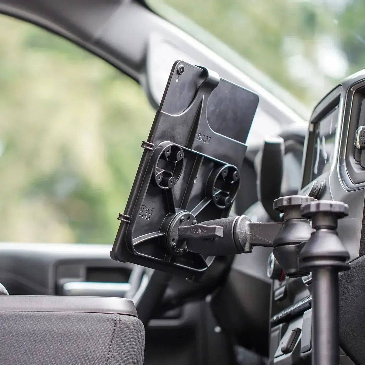 RAM EZ-Roll'r Cradle for iPad Pro 13" M4, iPad Air 13" M2 & M3 (RAM-HOL-AP24-1U)