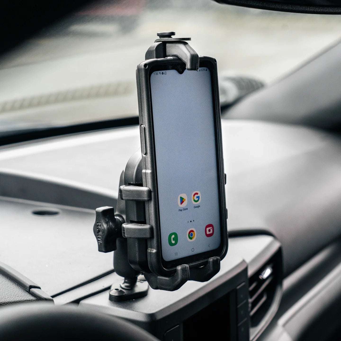 RAM Quick-Grip Pro Phone Holder with Ball (RAM-HOL-PD5BU)