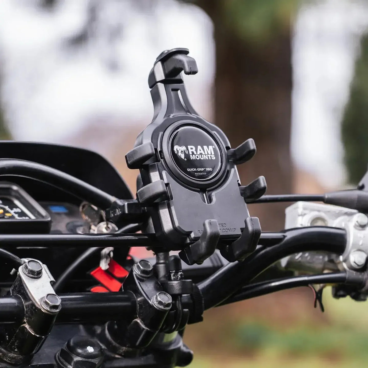 RAM Quick-Grip Pro Phone Holder with Ball &amp; Vibration Damper (RAM-HOL-PD5BVU)