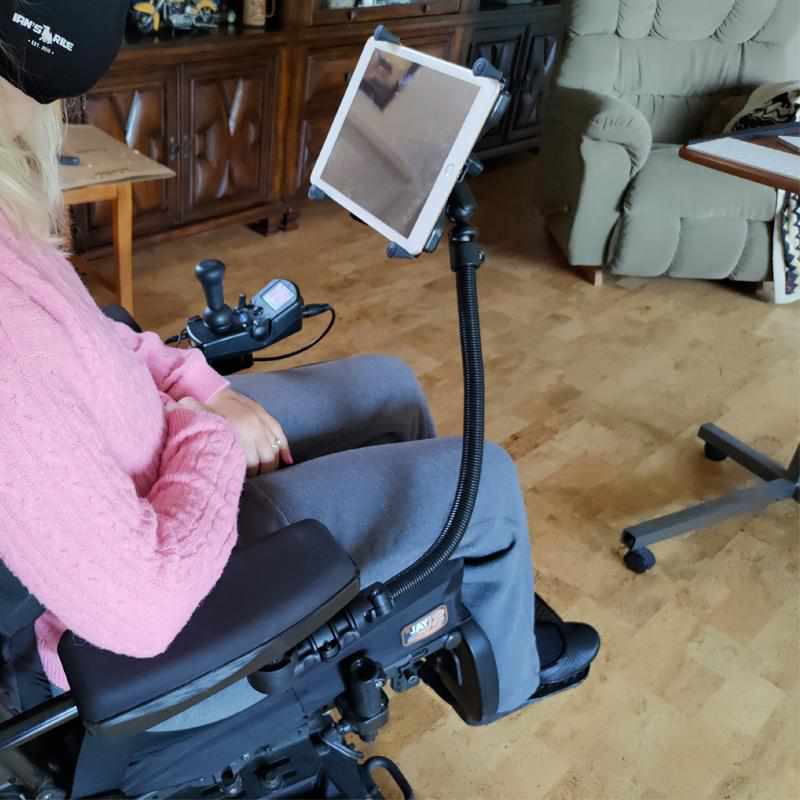 RAM UN9 Tablet Mount for Wheelchair Armrests w Swivel (RAP-AAPR-WCT-114P-18-UN9U) - Modest Mounts